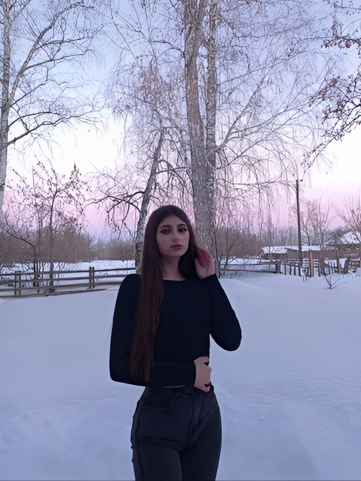 Кира привлекальеная девушка из Судака цена от 2500 руб