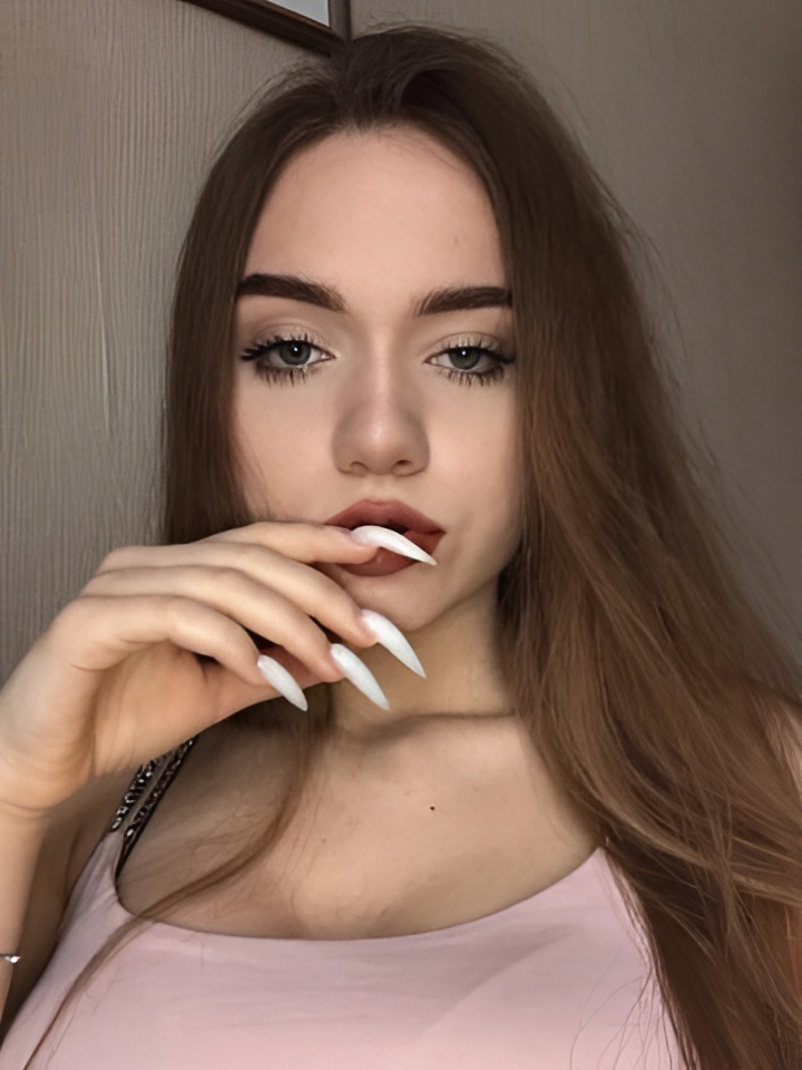 Наташа привлекальеная девушка из Судака цена от 10000 руб