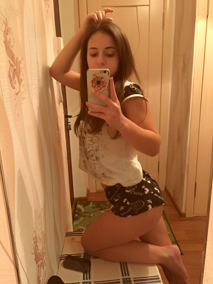 Риана привлекальеная девушка из Судака цена от 4000 руб