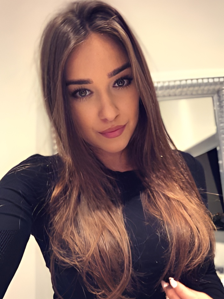 София привлекальеная девушка из Судака цена от 2000 руб