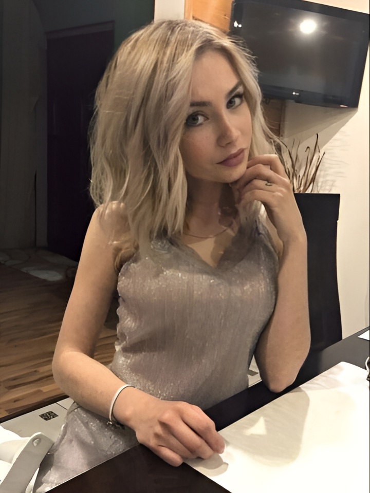 Ульяна привлекальеная девушка из Судака цена от 4000 руб