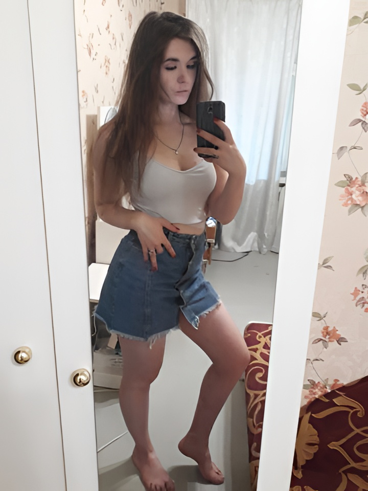 Викуся привлекальеная девушка из Судака цена от 2500 руб