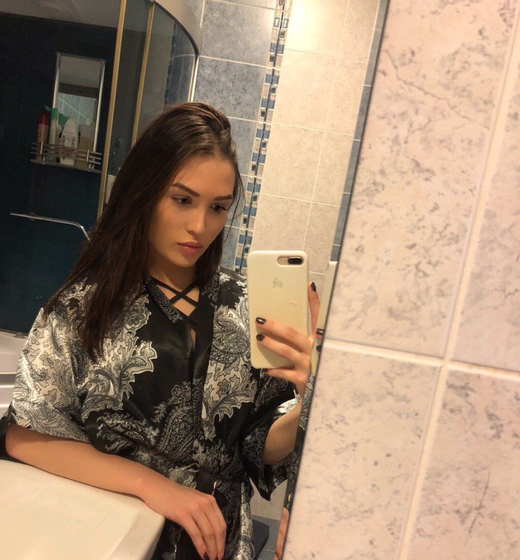 Лиза привлекальеная девушка из Судака цена от 3500 руб