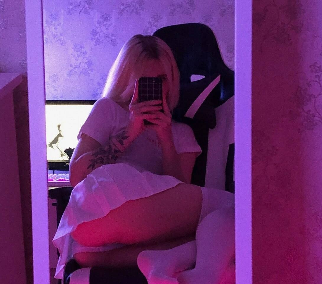 Ника привлекальеная девушка из Судака цена от 3000 руб