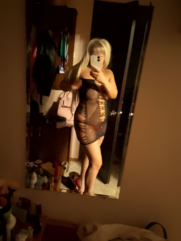 Юнона привлекательная девушка из Судака цена от 2000 руб