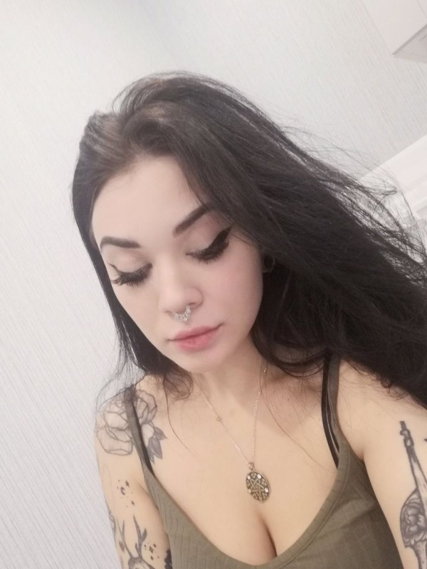 Ольга привлекательная девушка из Судака цена от 3000 руб